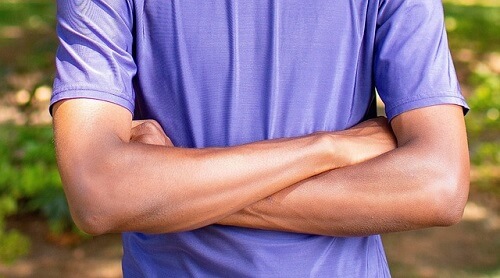 El Lenguaje Corporal de los Brazos